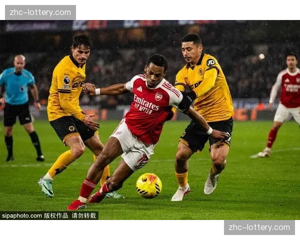 阿森纳客场两球领先遭狼队补时绝平 争冠优势缩水至五分